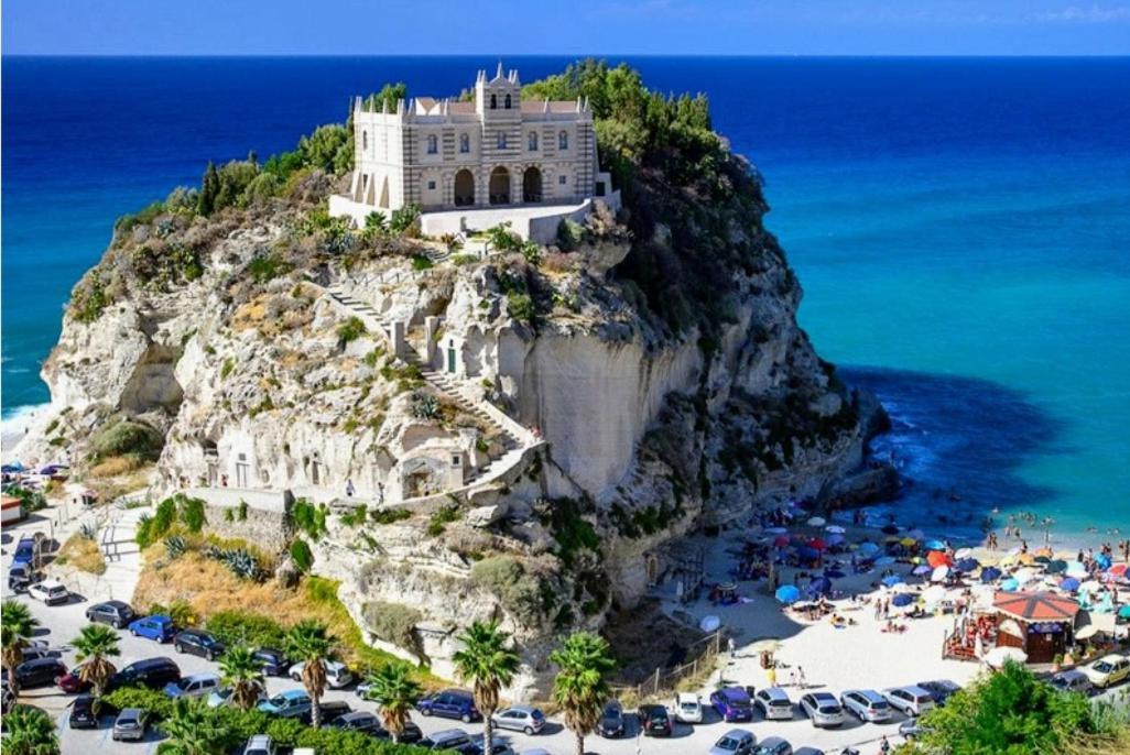 Casa Di Giorgio-Fronte Spiaggia Pizzo  Exteriör bild