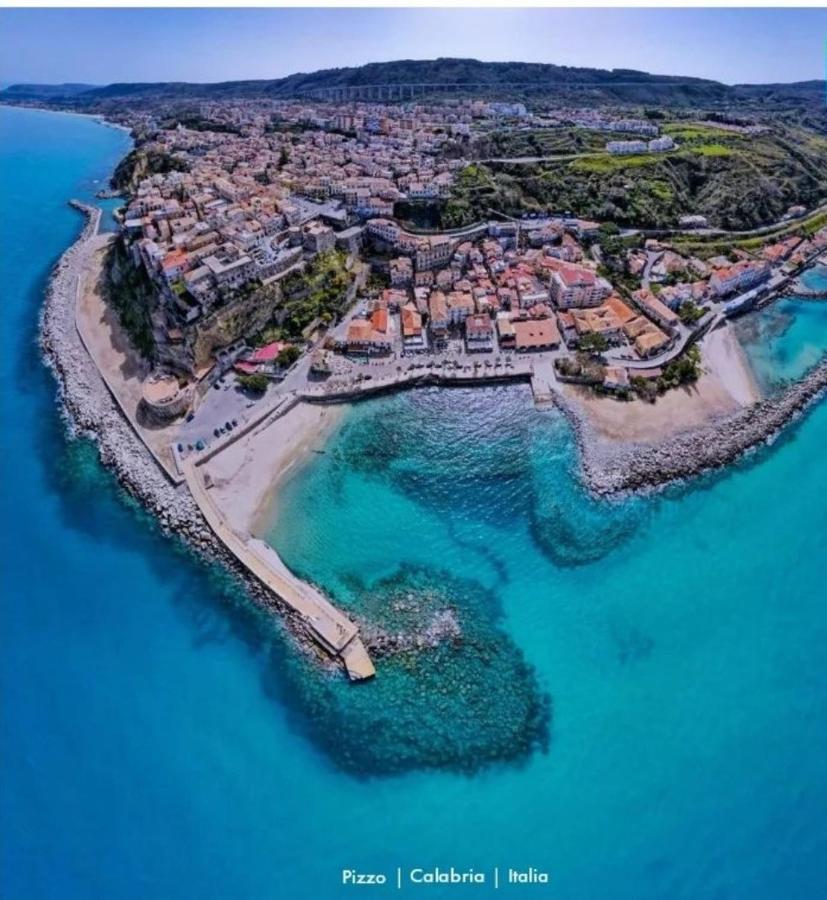 Casa Di Giorgio-Fronte Spiaggia Pizzo  Exteriör bild